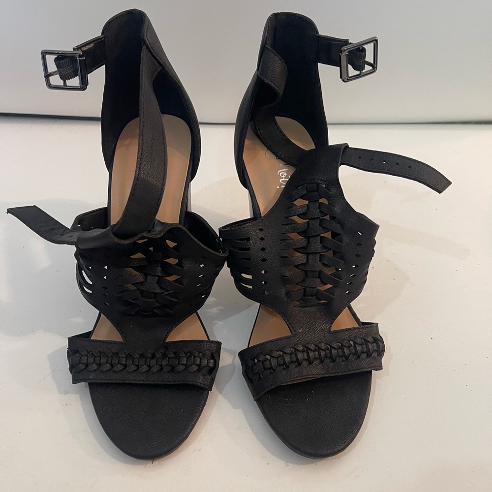 Elegant Black Women's Sandals